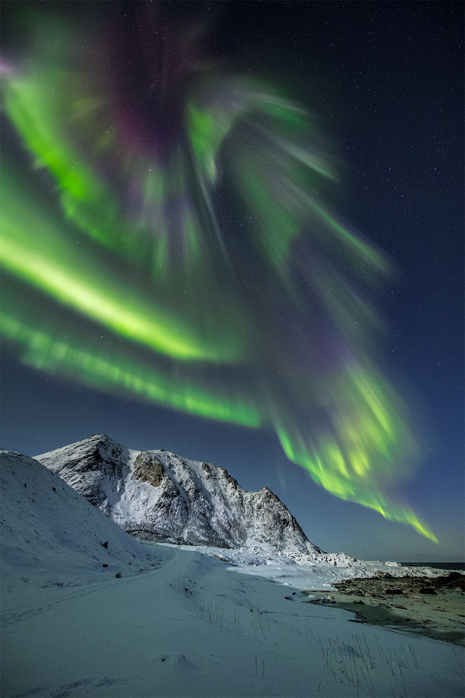 Auroras gone crazy av Frank Olsen