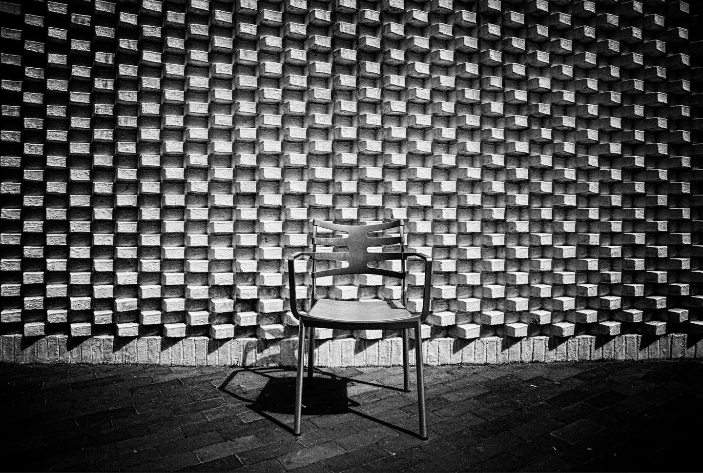 The Chair av Gustavo Orensztajn