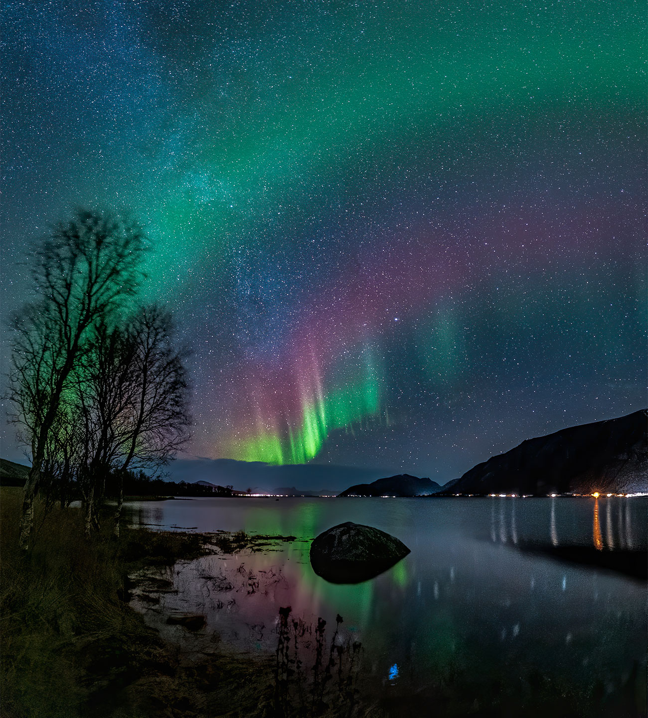The stone av Frank Olsen