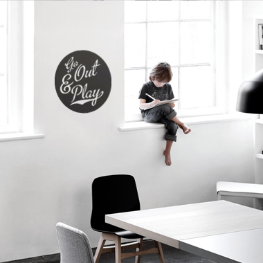 Go Out og Play wallsticker av Alan Smithee, 38×38 cm