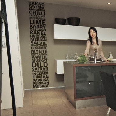 Spice Tower wallsticker av Alan Smithee, 26×138 cm